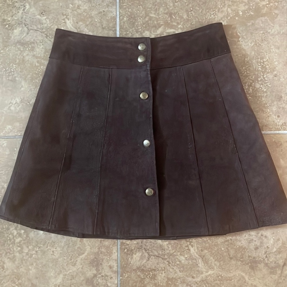 *Vintage* outer edge leather suede skirt